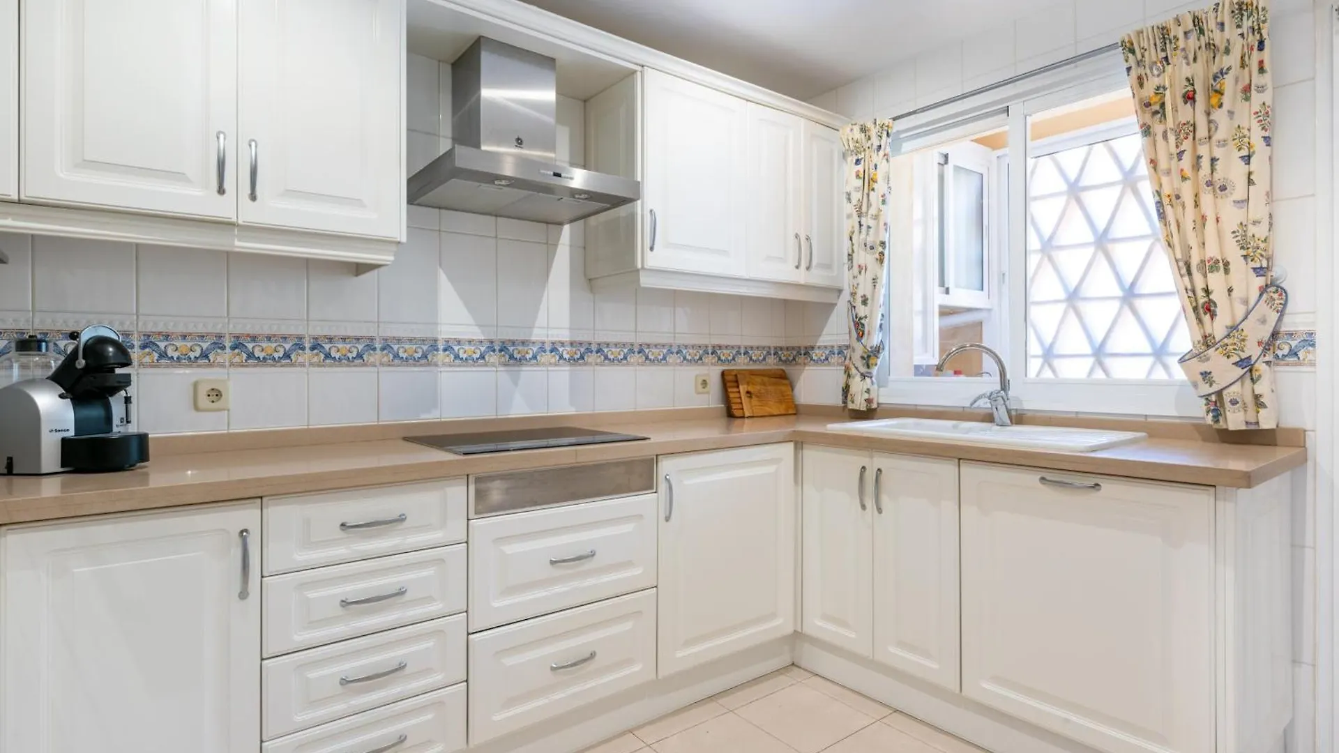 Hacienda Elviria Garden, Marbella Apartment