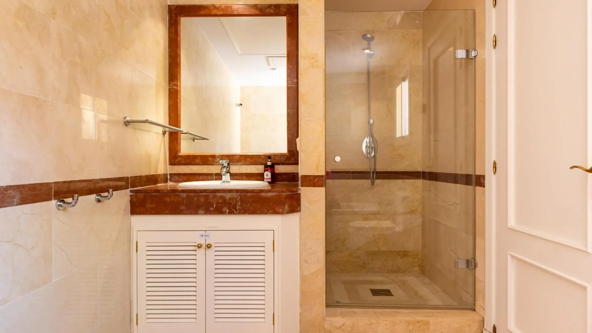 Hacienda Elviria Garden, Marbella Apartment